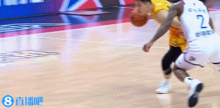 ?石破天惊!郑祺龙跟进双手抓板直接完成补扣